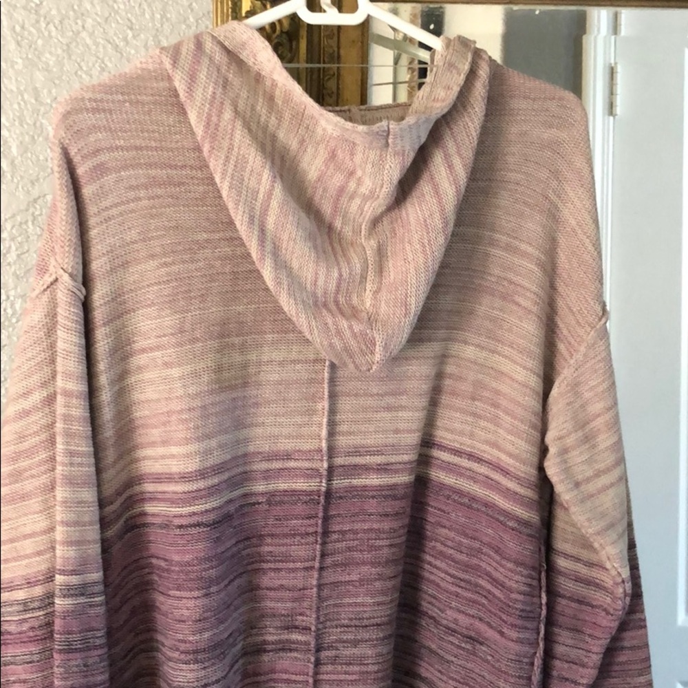 Sweater - Picture 6 of 7